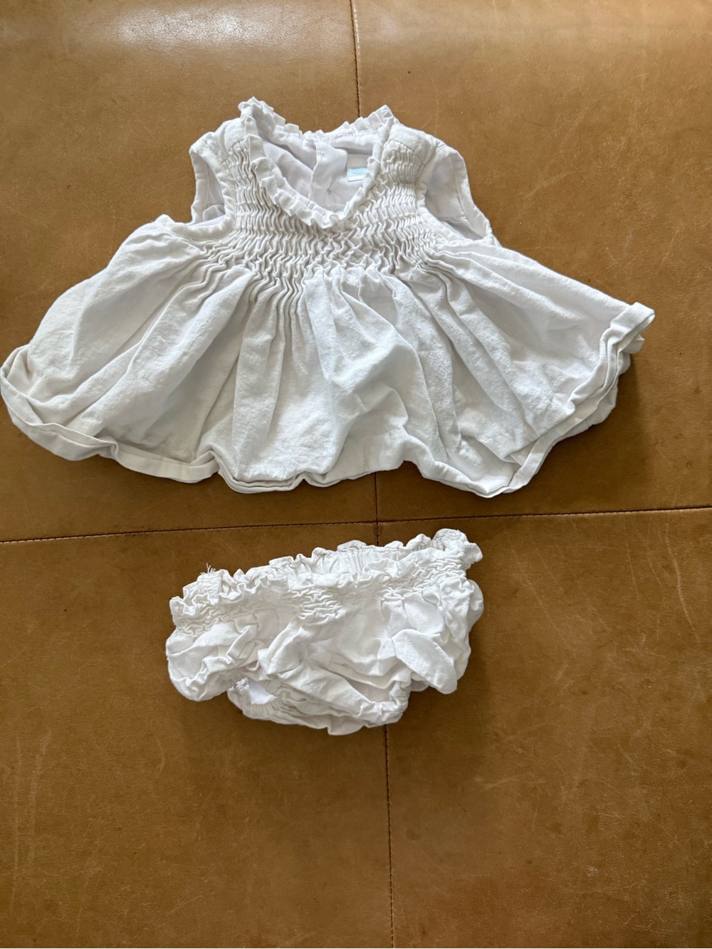 💚$25 FLASH SALE💚Edgehill Collection Linen Blend Newborn Dress and Bloomer